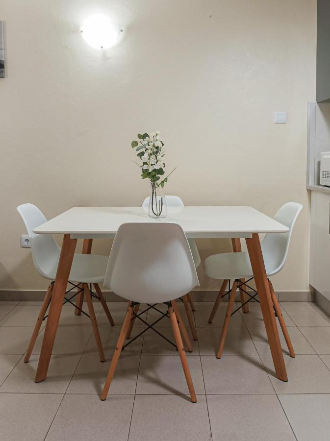 Apart Praia Da Rocha - Ac - Wifi - By Bedzy Portimao Exterior photo